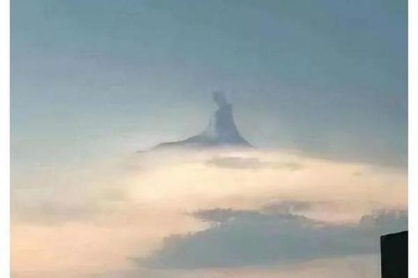 梦见在山洞看见观音