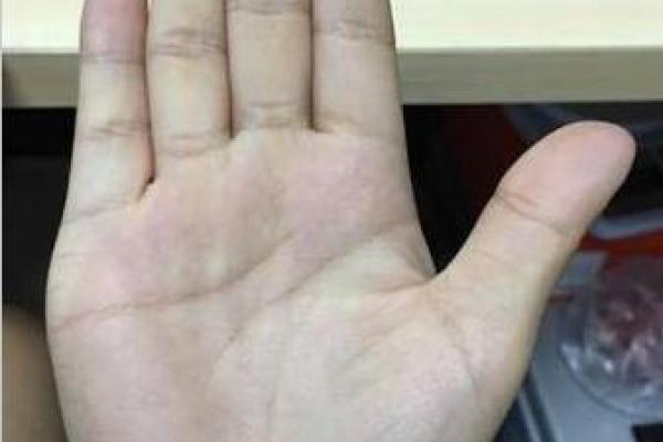 风水手相：川字掌女人的命运是不是不好