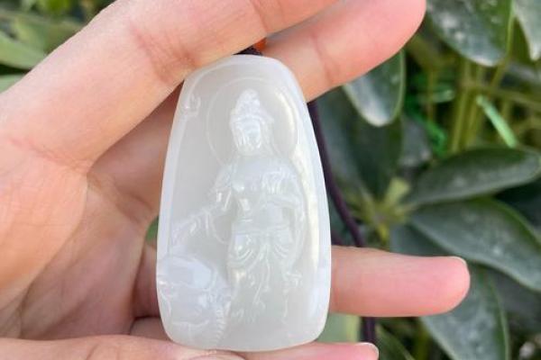 佩戴观音吊坠的讲究